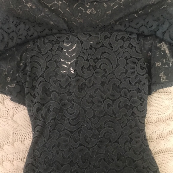 Fashion Nova off the shoulder lace body suit - Picture 4 of 4